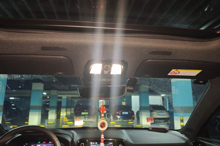 Used Volvo XC40 2024 B3 Zhiyuan Luxury Edition Headliner