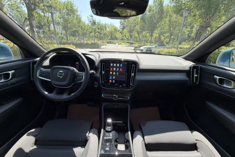 Used Volvo XC40 2024 B3 Zhiyuan Luxury Edition Interior 3