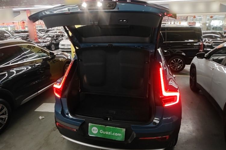 Used Volvo XC40 2024 B3 Zhiyuan Luxury Edition Trunk