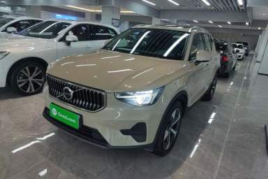 Used Volvo XC40 2024 B4 4x4 Smart Luxury Edition