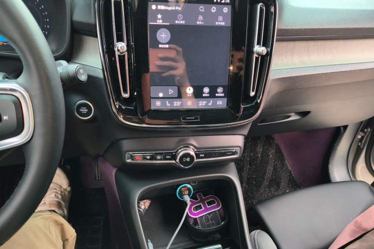 Used Volvo XC40 2024 B3 Zhiyuan Luxury Edition Audio And AC Panel