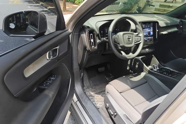 Used Volvo XC40 2024 B3 Zhiyuan Luxury Edition Driver Seat