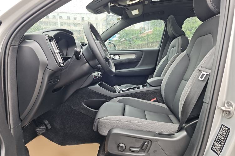 Used Volvo XC40 2024 B3 Zhiyuan Luxury Edition Interior 2