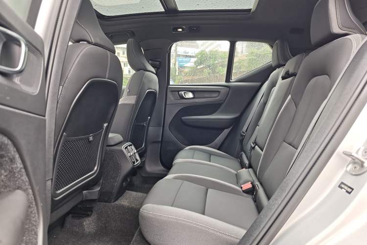 Used Volvo XC40 2024 B3 Zhiyuan Luxury Edition Interior 4