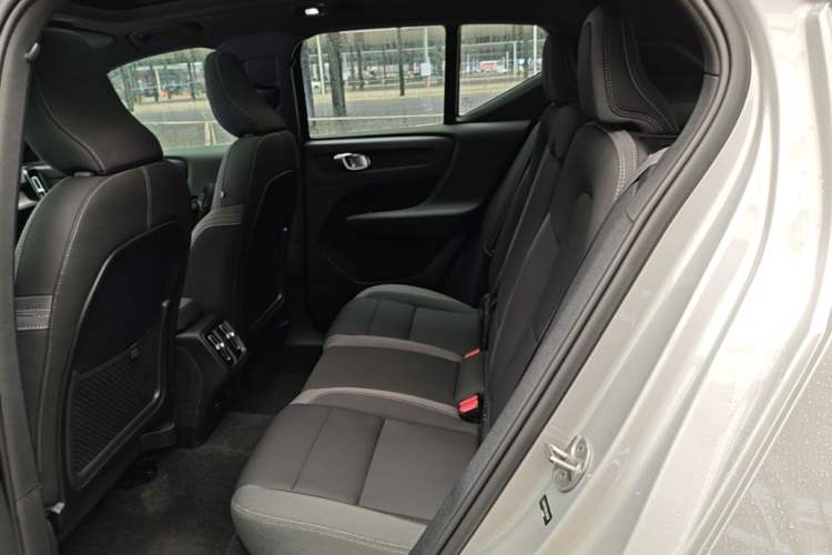 Used Volvo XC40 2024 B3 Zhiyuan Luxury Edition Left Rear Seat