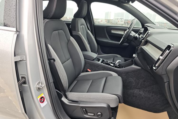 Used Volvo XC40 2024 B3 Zhiyuan Luxury Edition Right Front Seat