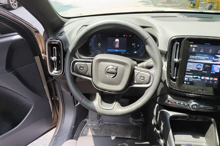 Used Volvo XC40 2024 B3 Zhiyuan Luxury Edition Steering Wheel