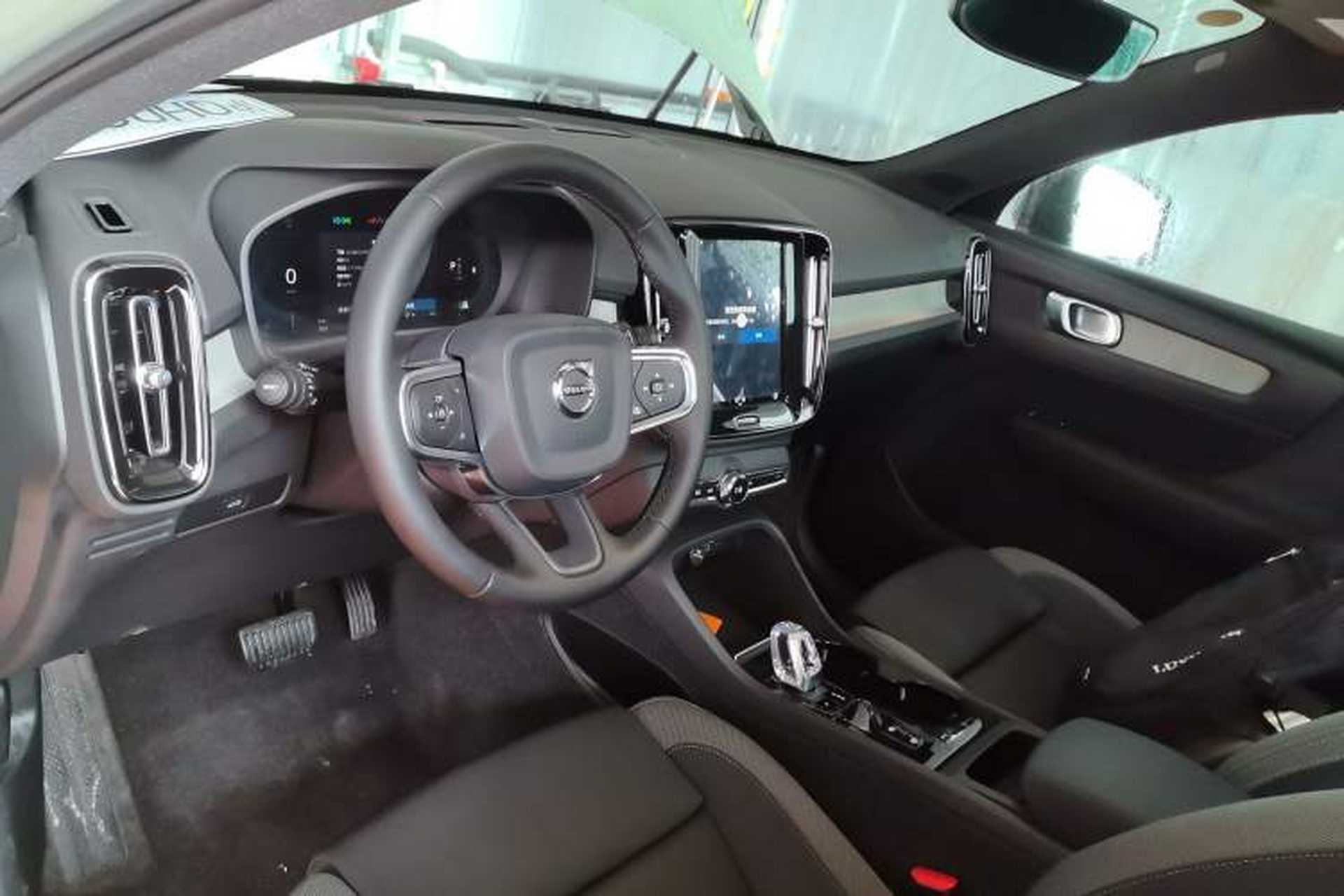 Used Volvo XC40 2024 B3 Zhiyuan Sport Edition Center Console
