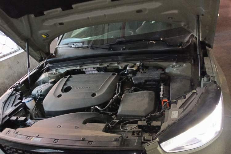 Used Volvo XC40 2024 B3 Zhiyuan Sport Edition Engine Bay