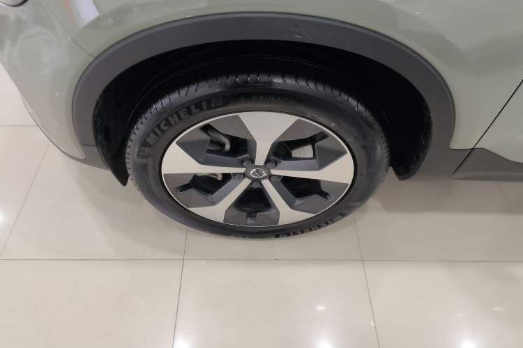 Used Volvo XC40 2024 B4 4x4 Smart Luxury Edition Exterior 7