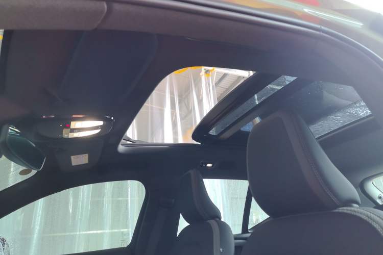 Used Volvo XC40 2024 B3 Zhiyuan Sport Edition Headliner