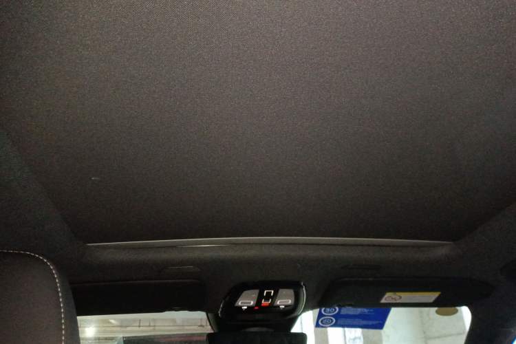 Used Volvo XC40 2024 B3 Zhiyuan Sport Edition Headliner
