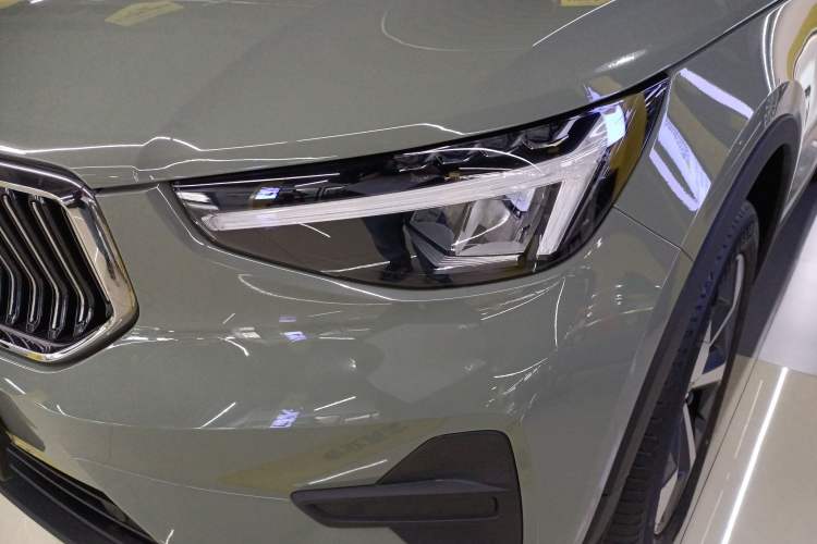 Used Volvo XC40 2024 B4 4x4 Smart Luxury Edition Left Front Headlight