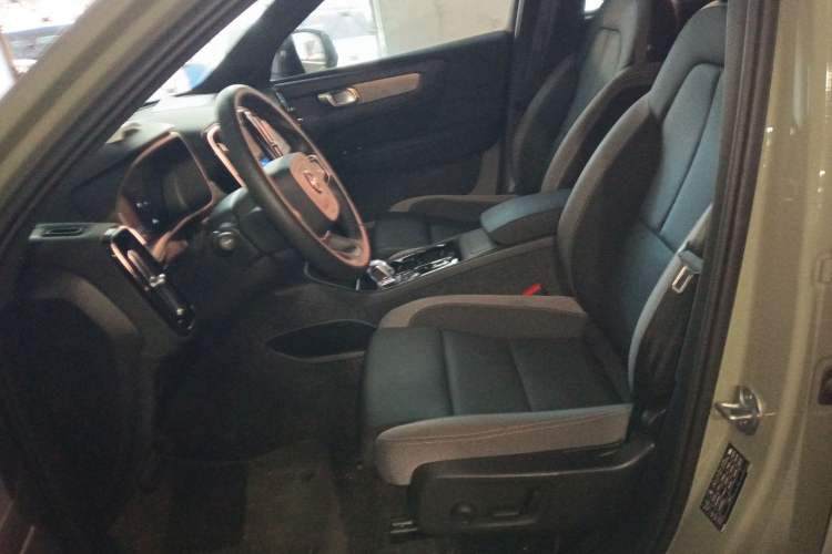 Used Volvo XC40 2024 B3 Zhiyuan Sport Edition Left Front Seat