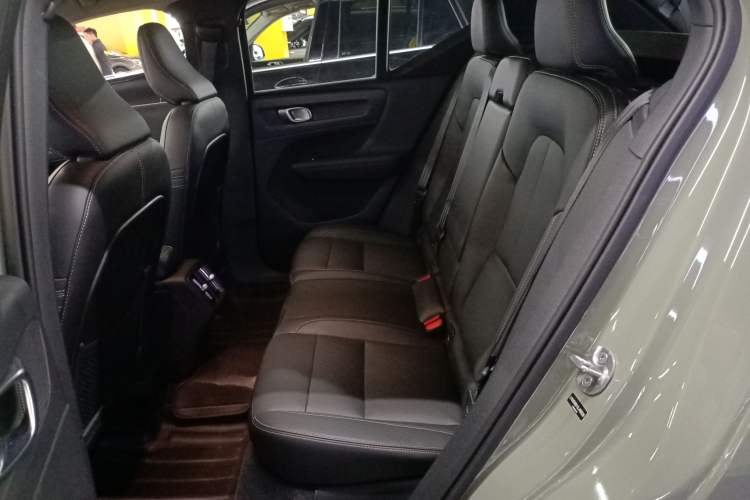Used Volvo XC40 2024 B4 4x4 Smart Luxury Edition Left Rear Seat