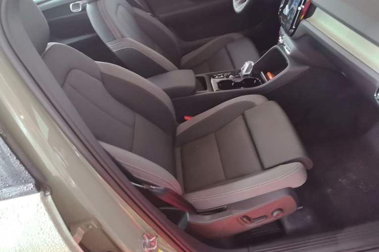 Used Volvo XC40 2024 B3 Zhiyuan Sport Edition Right Front Seat