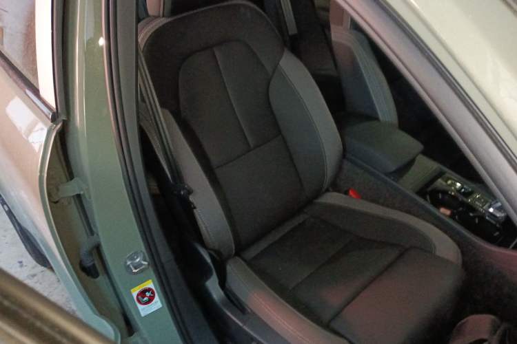 Used Volvo XC40 2024 B3 Zhiyuan Sport Edition Right Front Seat
