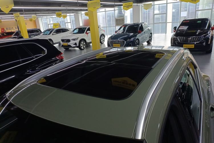 Used Volvo XC40 2024 B4 4x4 Smart Luxury Edition Roof
