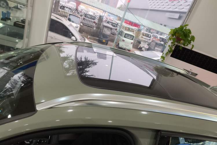 Used Volvo XC40 2024 B4 4x4 Smart Luxury Edition Roof