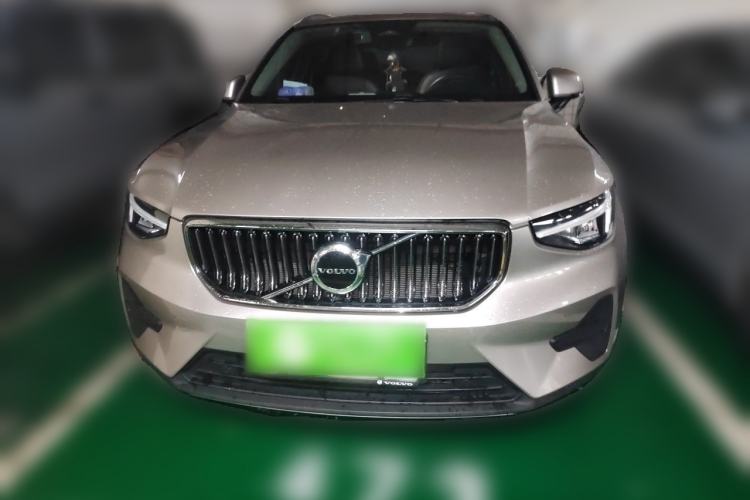 Used Volvo XC40 2024 B4 4x4 Smart Luxury Edition Front