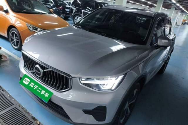 Used Volvo XC40 2024 B4 4x4 Smart Luxury Edition