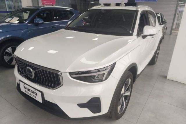 Used Volvo XC40 2024 B4 4x4 Smart Luxury Edition