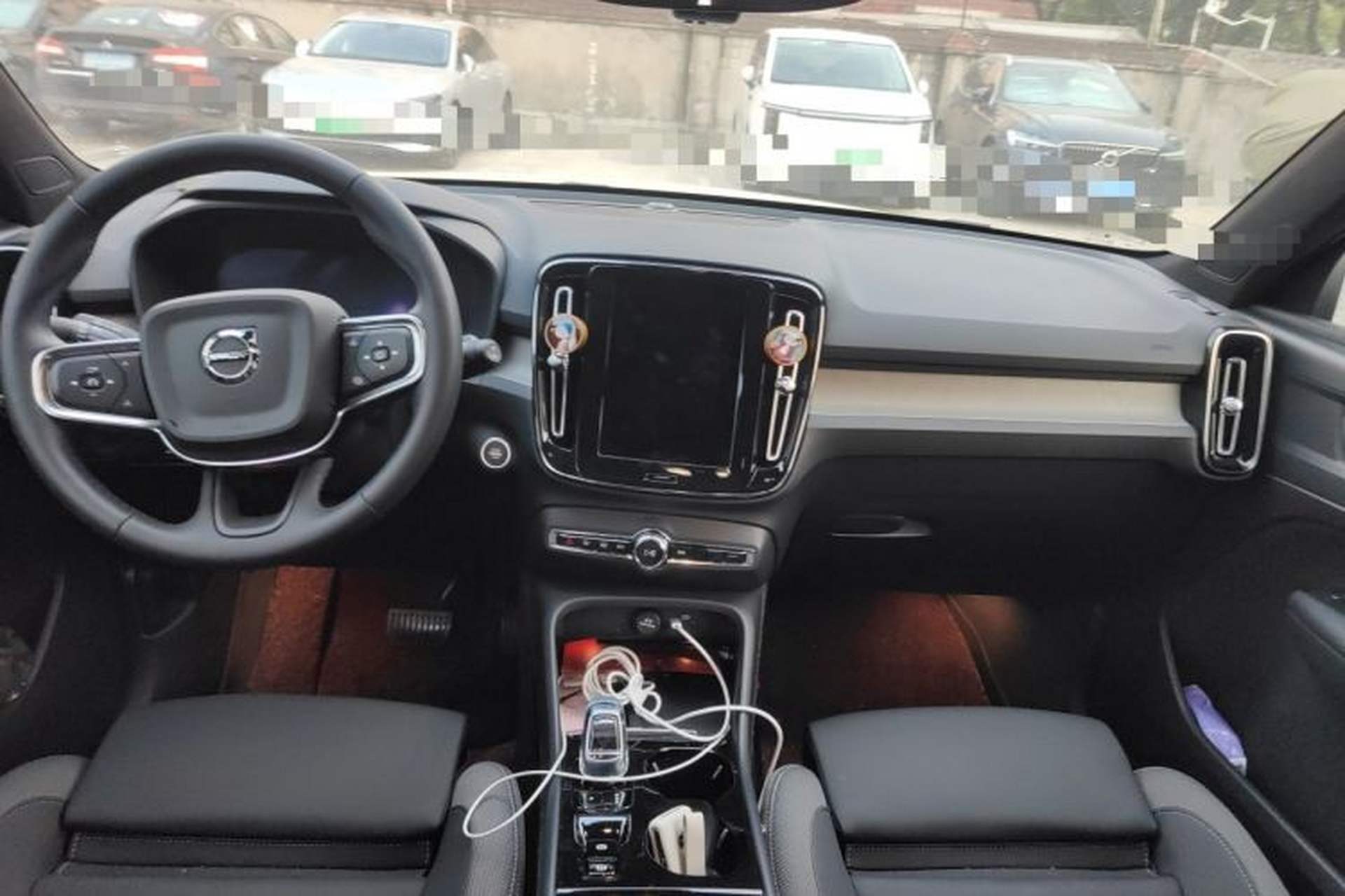 Used Volvo XC40 2024 B3 Zhiyuan Luxury Edition Center Console