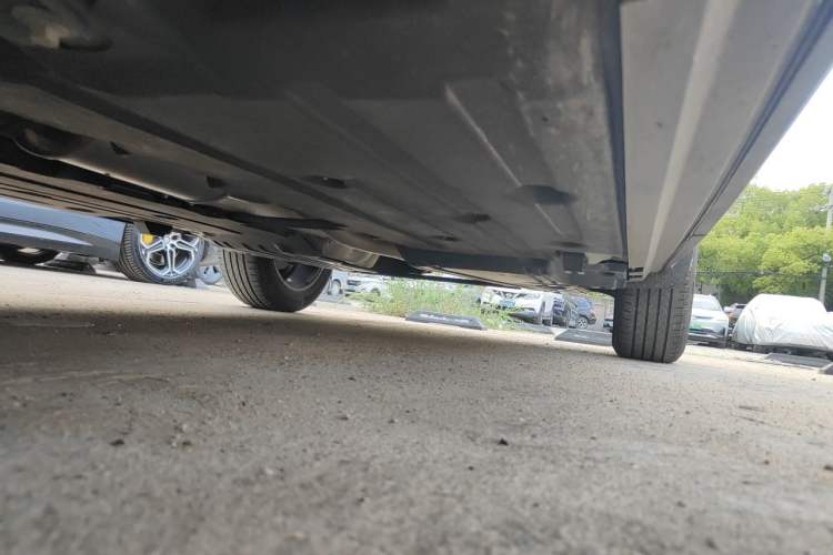 Used Volvo XC40 2024 B3 Zhiyuan Luxury Edition Chassis Front Left