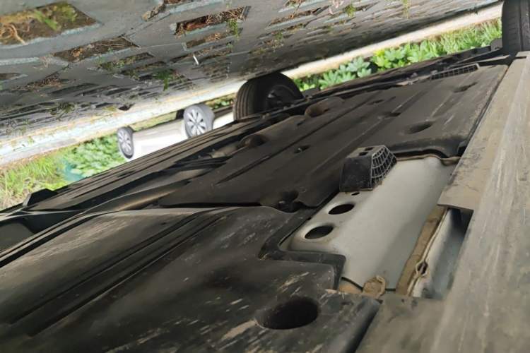 Used Volvo XC40 2024 B3 Zhiyuan Luxury Edition Chassis Rear Left