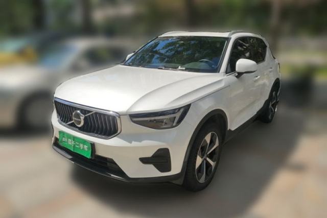 Used Volvo XC40 2024 B4 4x4 Smart Luxury Edition