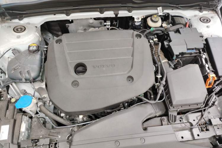 Used Volvo XC40 2024 B3 Zhiyuan Luxury Edition Engine Bay