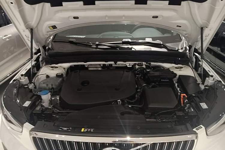 Used Volvo XC40 2024 B3 Zhiyuan Luxury Edition Engine Bay