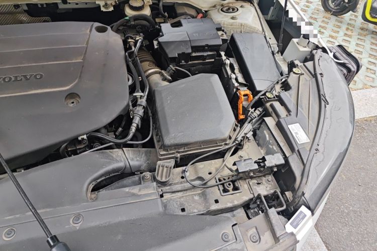 Used Volvo XC40 2024 B3 Zhiyuan Luxury Edition Engine Bay Left
