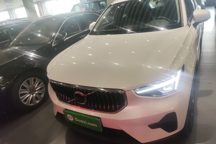 Used Volvo XC40 2024 B4 4x4 Smart Luxury Edition Exterior 1