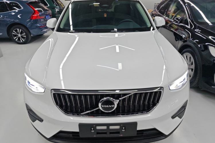 Used Volvo XC40 2024 B4 4x4 Smart Luxury Edition Exterior 1