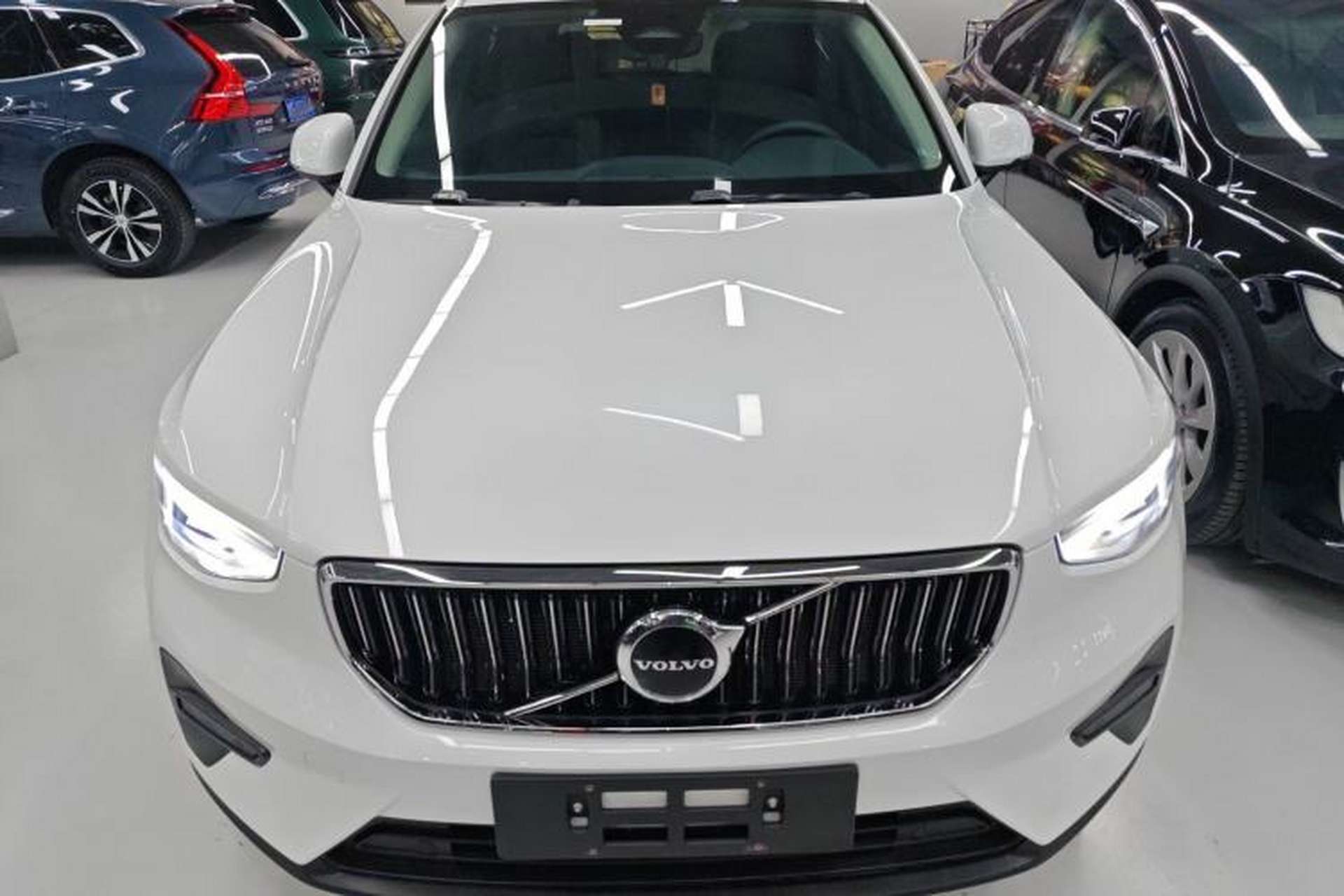 Used Volvo XC40 2024 B4 4x4 Smart Luxury Edition Exterior 1