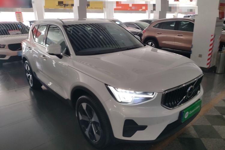 Used Volvo XC40 2024 B4 4x4 Smart Luxury Edition Exterior 1