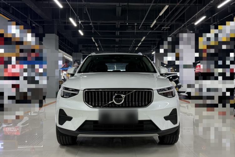Used Volvo XC40 2024 B4 4x4 Smart Luxury Edition Exterior 5