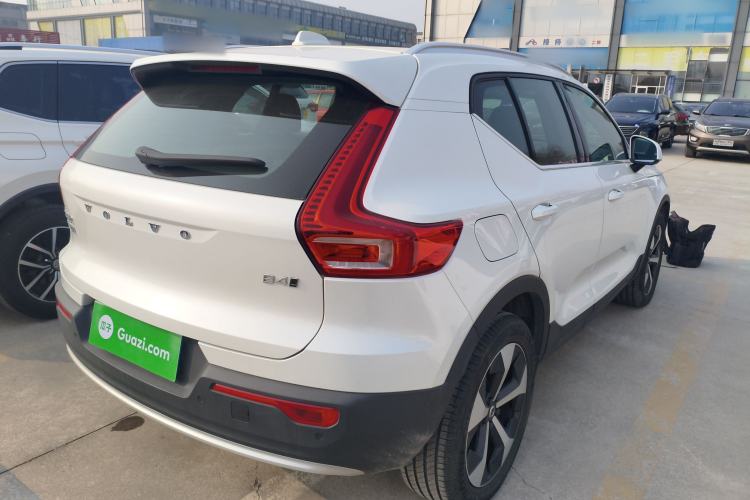 Used Volvo XC40 2024 B4 4x4 Smart Luxury Edition Exterior 5