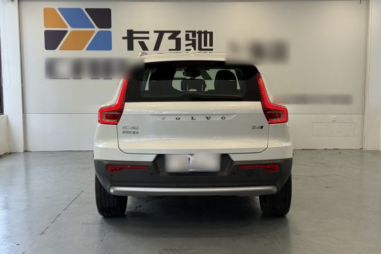 Used Volvo XC40 2024 B4 4x4 Smart Luxury Edition Exterior 5