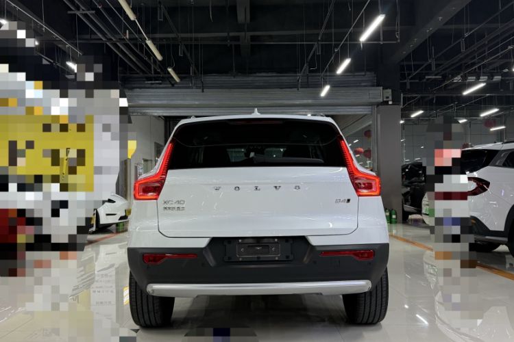 Used Volvo XC40 2024 B4 4x4 Smart Luxury Edition Exterior 6