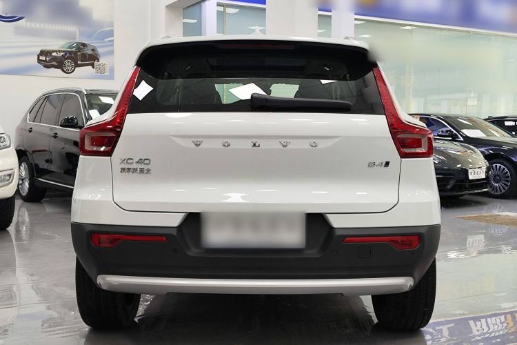 Used Volvo XC40 2024 B4 4x4 Smart Luxury Edition Exterior 6