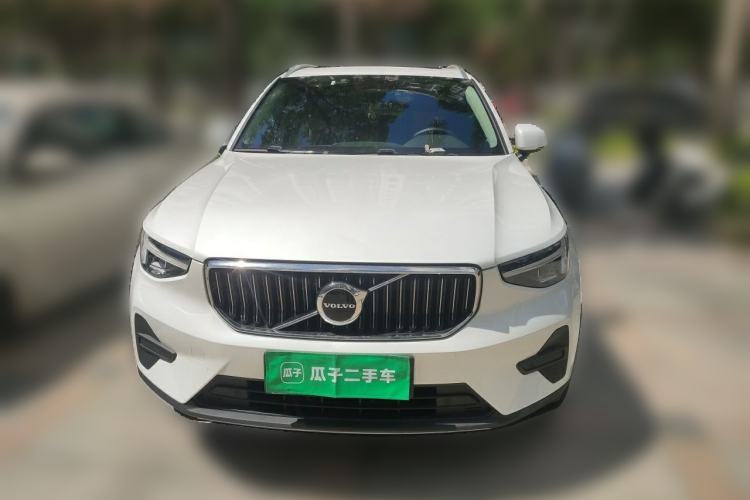 Used Volvo XC40 2024 B4 4x4 Smart Luxury Edition Front