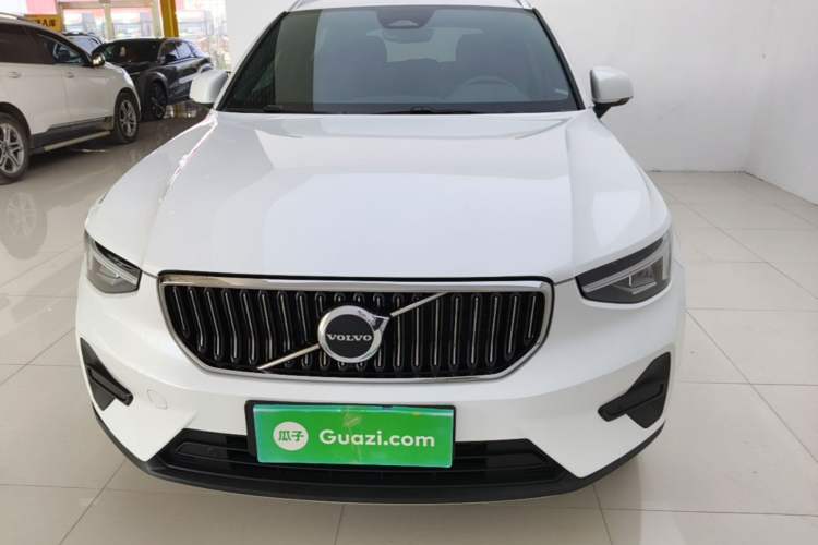 Used Volvo XC40 2024 B3 Zhiyuan Luxury Edition Front