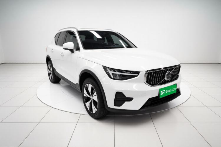 Used Volvo XC40 2024 B3 Zhiyuan Luxury Edition Front Right 45 Deg