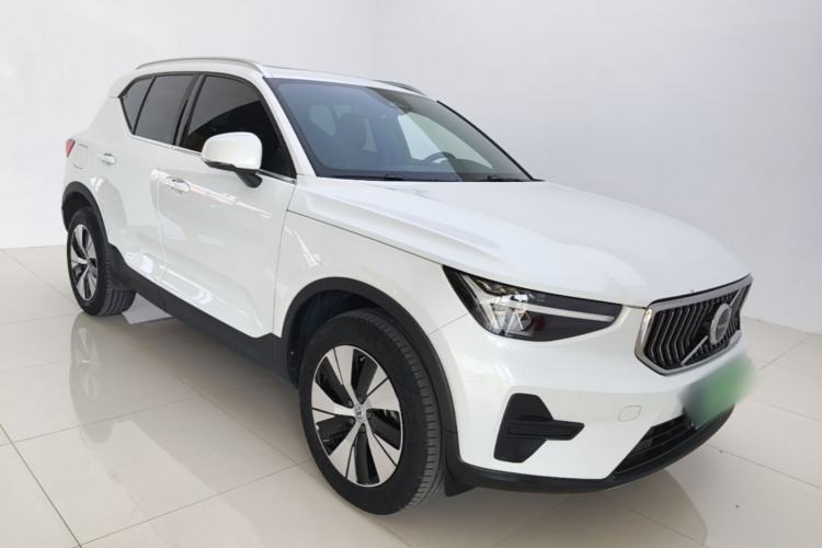 Used Volvo XC40 2024 B3 Zhiyuan Luxury Edition Front Right 45 Deg