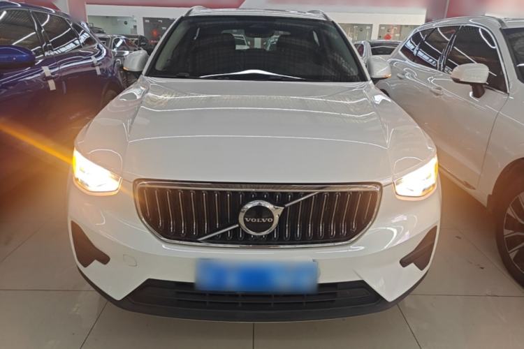 Used Volvo XC40 2024 B4 4x4 Smart Luxury Edition Front