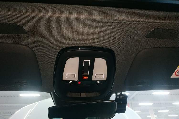 Used Volvo XC40 2024 B3 Zhiyuan Luxury Edition Headliner