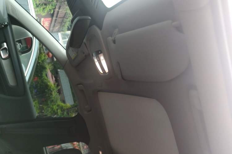 Used Volvo XC40 2024 B4 4x4 Smart Luxury Edition Headliner