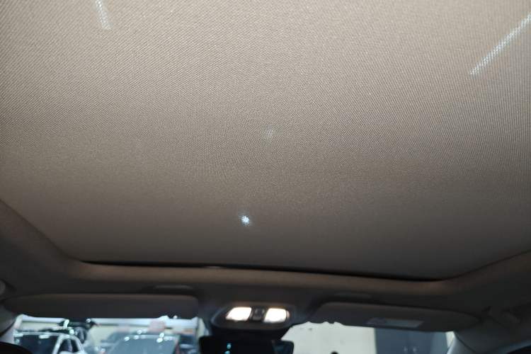 Used Volvo XC40 2024 B4 4x4 Smart Luxury Edition Headliner